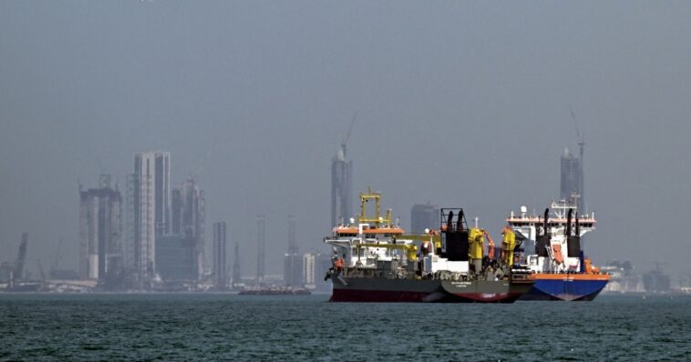 anchored-oil-tanker-hit-by-strike-as-iran-begins-targeting-some-of-world’s-most-critical-oil-infrastructure