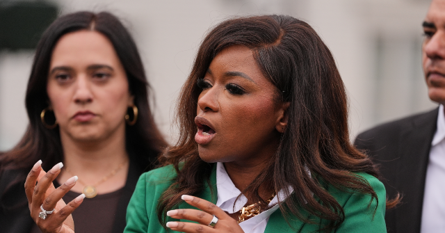 video:-jasmine-crockett-defends-security-guard-killed-by-dallas-swat,-accused-of-impersonating-an-officer