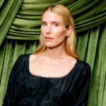 actress-responds-to-daryl-hannah’s-scathing-criticism-of-her-portrayal-in-jfk-jr.-series,-‘love-story’