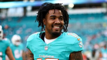 broncos-land-star-receiver-jaylen-waddle-in-blockbuster-trade-with-dolphins:-reports