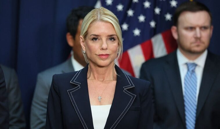 federal-court-gives-trump-green-light-on-deportations