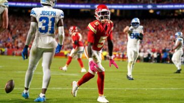 source:-eagles-land-speedy-ex-chiefs-wr-brown