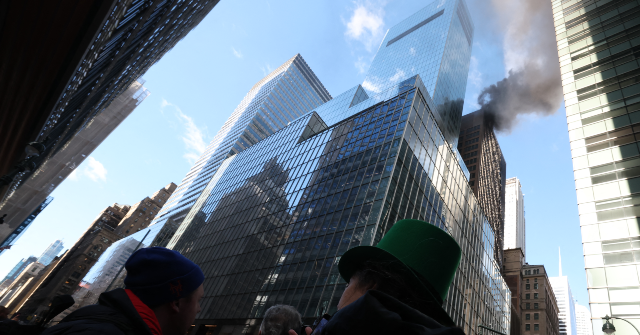 massive-fire-breaks-out-in-midtown-manhattan-close-to-start-of-st.-patrick’s-day-parade