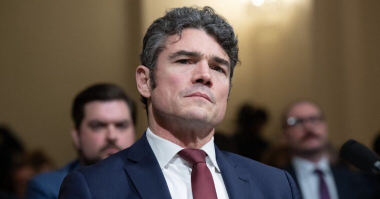 breaking-report:-joe-kent-was-leaker-who-had-been-cut-from-president’s-intel-briefings-for-months