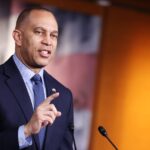 report:-hakeem-jeffries-is-facing-a-‘rebellion’-from-his-own-democratic-caucus