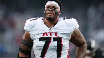 cardinals’-elijah-wilkinson-gets-into-profane-feud-with-falcons-fans-after-atlanta-exit