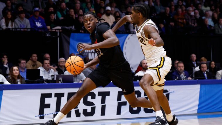 howard-survives-in-first-four;-no.-1-michigan-awaits