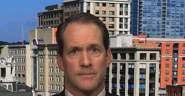 dem-rep.-himes:-kent-‘plays-into’-‘antisemitic-tropes’,-but-‘have-to-hold-him-up’-for-resigning-on-principle