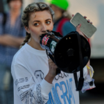 establishment-democrats-fend-off-far-left-influencer-in-primary-to-succeed-rep-jan-schakowsky