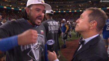 eugenio-suarez-delivers-emotional-interview-after-venezuela’s-win-over-team-usa-in-wbc-final