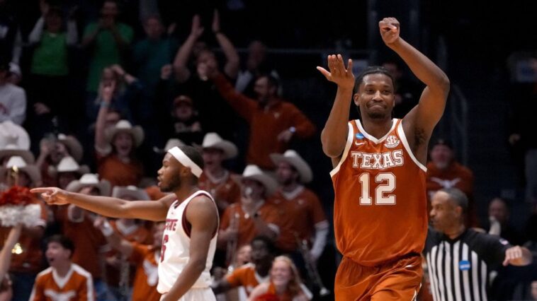 texas-marches-on-thanks-to-mark’s-late-winner