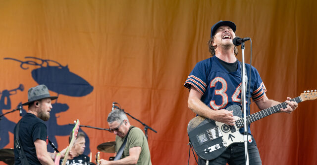 pearl-jam-urges-fans-to-call-senators-to-oppose-save-america-act