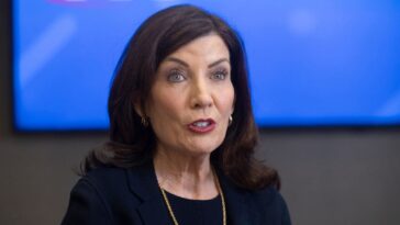 hochul-begs-rich-new-yorkers-to-return-from-florida,-admits-high-taxes-chased-them-away