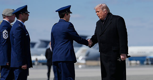 trump-attends-dignified-transfer-of-six-servicemembers-killed-in-iraq-crash