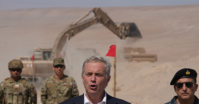 chile-starts-building-a-wall-on-peru-border-to-stop-illegal-migrants