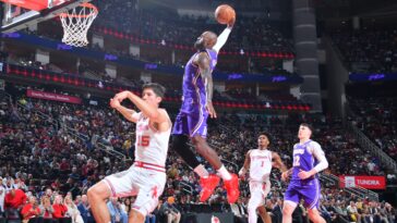 lakers-push-winning-streak-to-seven-games-with-another-win-over-rockets