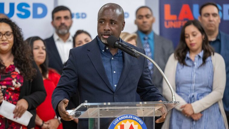 lapd-union-calls-for-probe-into-la-council-president-over-alleged-call-during-traffic-stop