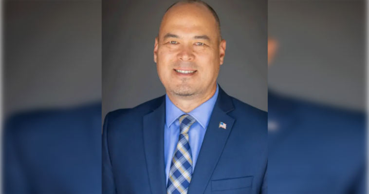 newly-elected-idaho-mayor-dies-while-giving-town-hall-speech