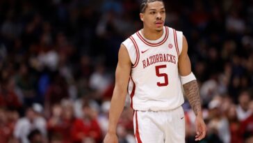 arkansas-vs.-hawaii-round-of-64-prediction:-march-madness-2026-odds,-picks,-best-bets-thursday