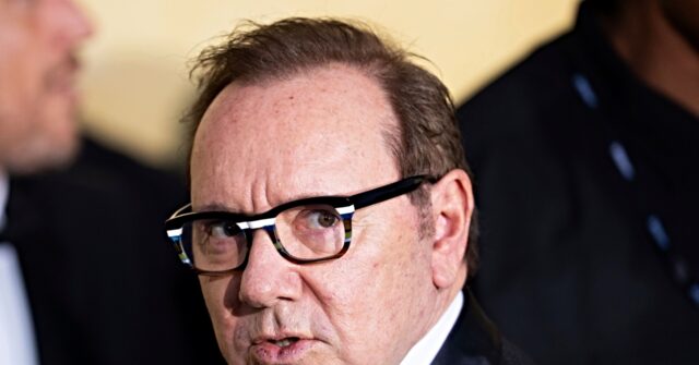 kevin-spacey-settles-with-three-male-sexual-assault-accusers-before-london-trial