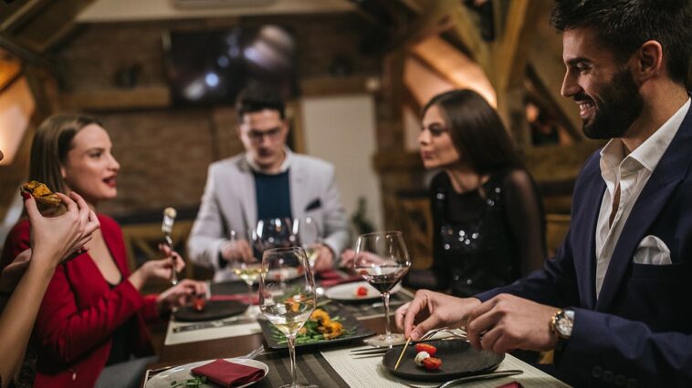 popular-steakhouse’s-dress-code-sparks-backlash-as-diners-told-to-ditch-hats-or-eat-at-the-bar