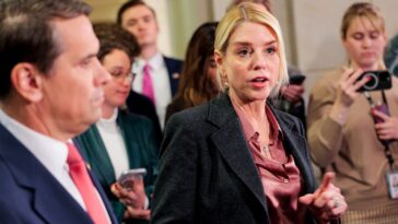 videos:-bondi-briefing-descends-into-utter-chaos-as-dems-storm-out-when-chair-nukes-their-plan-to-publicly-lynch-ag