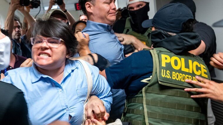 ice-agents-told-by-relatives-they-will-‘answer-in-hell’-as-families-fracture-over-politics