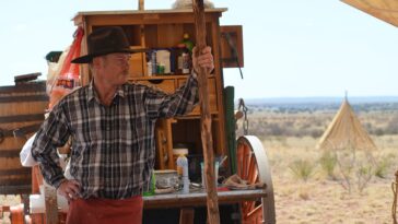 cowboy-chef-shares-6-survival-cooking-tricks-for-minus-30-wind-chills-and-117-degree-heat