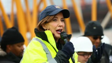 after-telling-them-to-leave,-hochul-begs-new-yorkers-who-fled-to-fl:-please-come-back-–-and-drag-your-friends-back,-too-–-to-pay-our-high-taxes