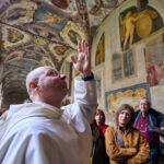 hidden,-art-filled-cloister-in-the-center-of-rome-reveals-a-tumultuous-past