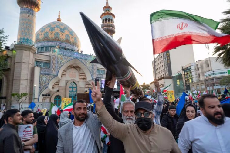 iran-threatens-to-target-americans-at-tourist-sites-worldwide