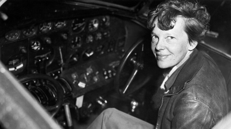 pilot-claims-google-earth-image-may-show-amelia-earhart’s-missing-plane-on-pacific-island-reef