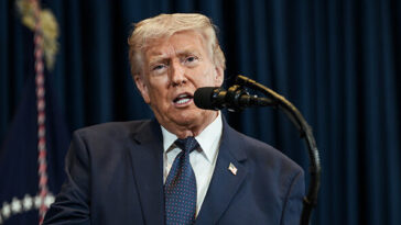 bankers-lobby-white-house-to-block-deportation-strategy