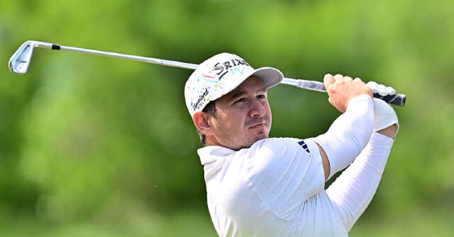 pro-golfer-dons-wife-hunting-message-on-shirt-at-valspar-championship