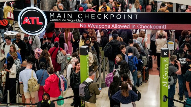 air-travelers-are-hacking-tsa-lines-during-hours-long-major-airport-waits