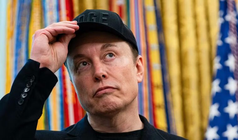 elon-musk-offers-to-pay-tsa-salaries-as-dhs-shutdown-drags-on