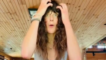 shake-it-off!-somatic-therapy-a-wacky,-wild-way-to-beat-stress