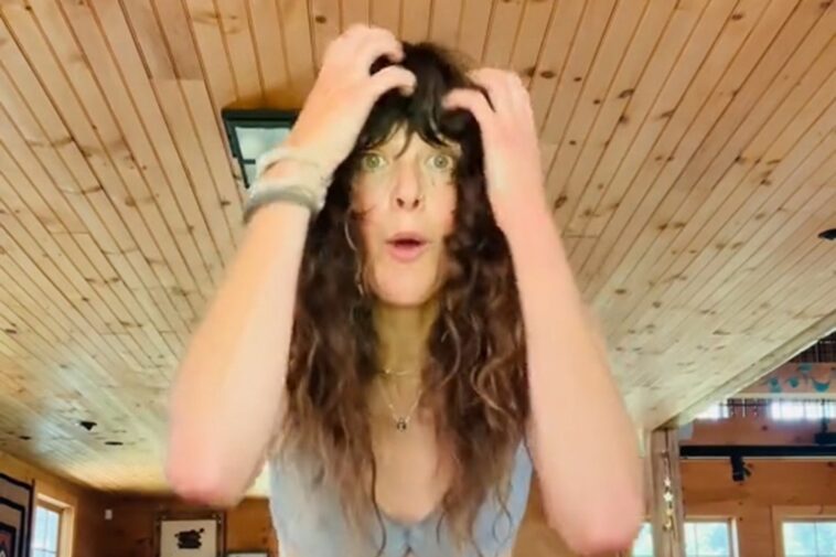 shake-it-off!-somatic-therapy-a-wacky,-wild-way-to-beat-stress