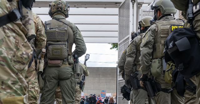 trump-threatens-to-place-ice-agents-at-airports-if-democrats-don’t-agree-to-fund-dhs