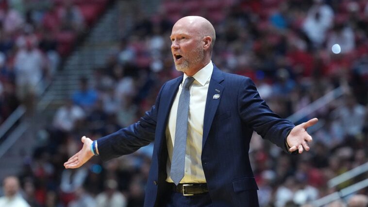 villanova-coach-turns-heads-after-‘joke’-that-he-would-‘fire-my-staff’-during-march-madness-loss