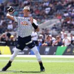 tom-brady-proves-he-can-still-sling-it-in-fanatics-flag-football-classic