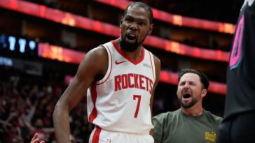 ‘four-more-to-go:’-kd-passes-mj-on-scoring-list