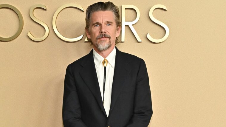 ethan-hawke’s-advice-on-unrequited-love-goes-viral,-resonates-with-millions