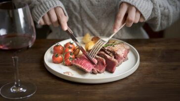 glp-1-drugs-and-low-carb-diets-leave-americans-short-on-fiber-as-protein-craze-grows,-experts-warn