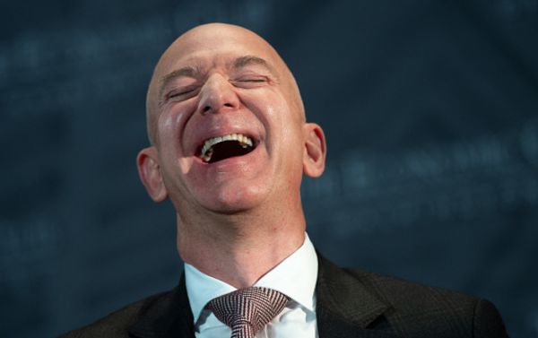 jeff-bezos-reportedly-raising-money-to-replace-blue-collar-workers-with-robots