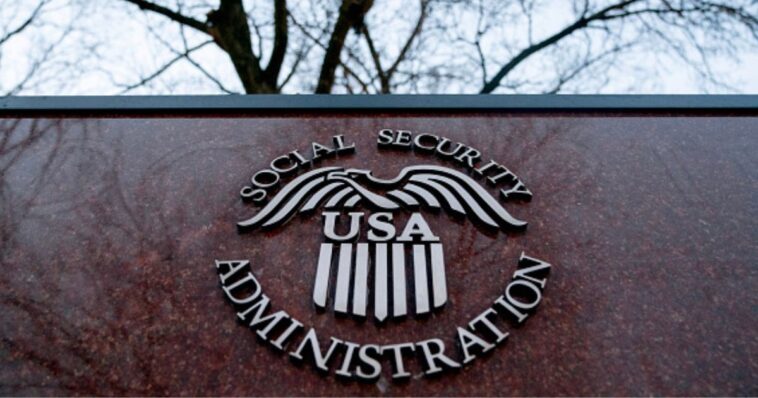 an-incredible-share-of-migrant-households-use-welfare,-study-finds