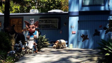 billionaire-neighbors-go-to-war-with-iconic-montecito-‘pig-house’