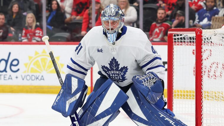 maple-leafs-goalie-anthony-stolarz-hospitalized-after-puck-hits-throat-in-freak-warmup-incident