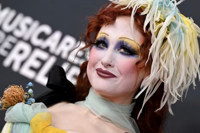 ‘pink-pony-club’-singer-chappell-roan-responds-to-explosive-claim-she-left-child-in-tears