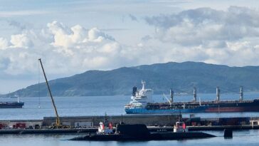 uk-nuclear-submarine-deployed-to-arabian-sea-before-iran-targets-key-us-uk-base:-reports